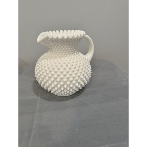 Vintage Fenton White Hobnail Milk Glass Pitcher 8” Ruffled Rim Mid Century - Picture 7 of 7